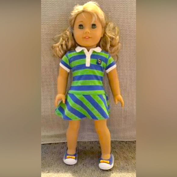 Lanie American Girl of the Year 2010 with Original Box and Meet Outfit - Picture 1 of 2
